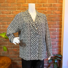 Load image into Gallery viewer, Ports B&amp;W Geometric Blouse

