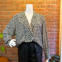 Load image into Gallery viewer, Ports B&amp;W Geometric Blouse
