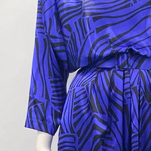Load image into Gallery viewer, Orite Abstract Palm Print Dress
